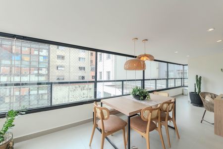 Sacada de apartamento à venda com 1 quarto, 68m² em Consolação, São Paulo