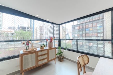 Apartamento à venda com 68m², 1 quarto e 1 vagaSacada