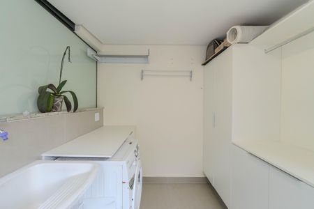 Apartamento à venda com 68m², 1 quarto e 1 vagaÁrea de Serviço