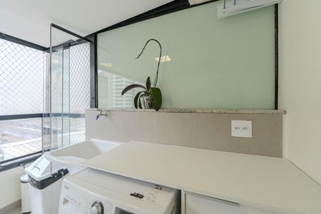 Apartamento à venda com 68m², 1 quarto e 1 vagaÁrea de Serviço