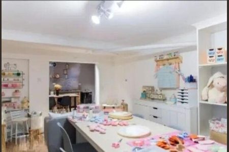 Casa à venda com 3 quartos, 180m² em Parque João Ramalho, Santo André