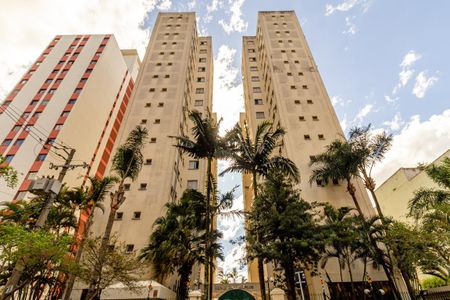 Apartamento à venda com 35m², 1 quarto e 1 vagaFachada