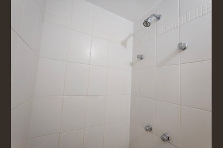 Apartamento à venda com 72m², 2 quartos e 1 vaga Apartamento à venda com 72m², 2 quartos e 1 vagaBanheiro Social