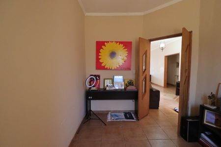 Casa para alugar com 180m², 3 quartos e 3 vagasEscritório