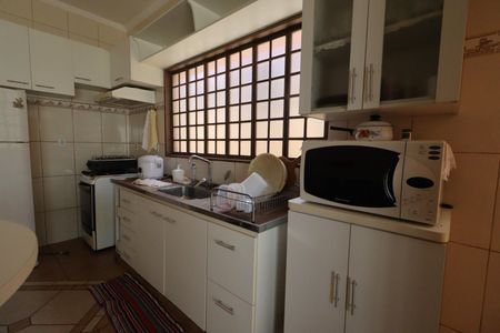 Casa para alugar com 180m², 3 quartos e 3 vagasCozinha