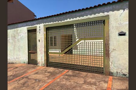 Casa para alugar com 180m², 3 quartos e 3 vagasFachada