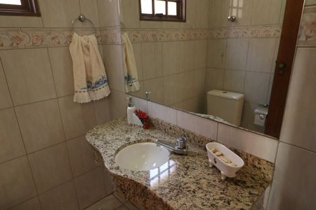 Casa para alugar com 180m², 3 quartos e 3 vagasLavabo