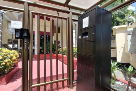 Apartamento à venda com 70m², 2 quartos e 1 vaga Apartamento à venda com 70m², 2 quartos e 1 vagaFachada e portaria