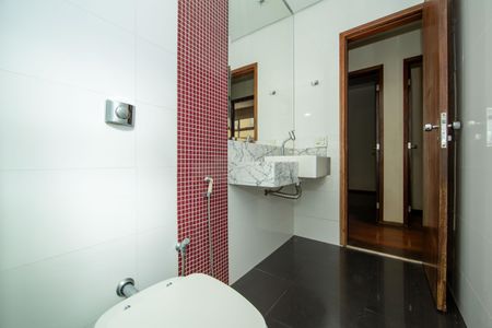 Apartamento à venda com 80m², 3 quartos e 1 vagaBANHEIRO2