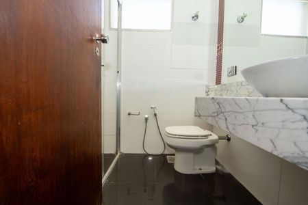 Apartamento à venda com 80m², 3 quartos e 1 vagaBANHEIRO1