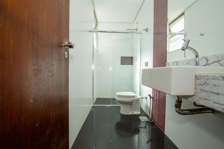 Apartamento à venda com 80m², 3 quartos e 1 vagaBANHEIRO2
