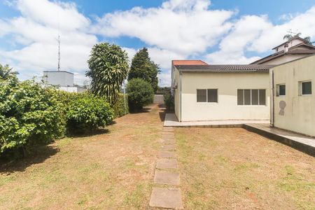 Casa para alugar com 525m², 4 quartos e 4 vagas Casa para alugar com 525m², 4 quartos e 4 vagasQuintal