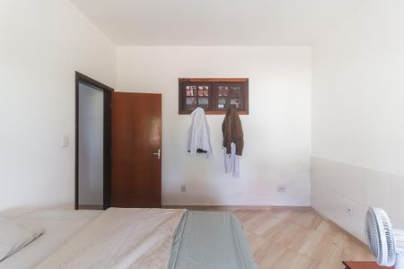 Casa para alugar com 525m², 4 quartos e 4 vagas Casa para alugar com 525m², 4 quartos e 4 vagasQuarto 1