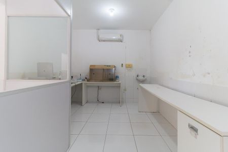 Casa para alugar com 525m², 4 quartos e 4 vagas Casa para alugar com 525m², 4 quartos e 4 vagasSala/Escritório