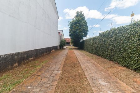 Casa para alugar com 525m², 4 quartos e 4 vagas Casa para alugar com 525m², 4 quartos e 4 vagasGaragem/Entrada