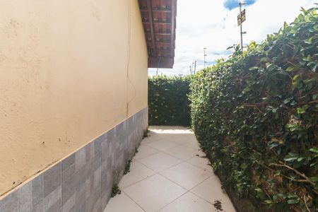 Casa para alugar com 525m², 4 quartos e 4 vagas Casa para alugar com 525m², 4 quartos e 4 vagasCorredor