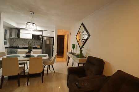 Apartamento à venda com 72m², 3 quartos e 2 vagasSala