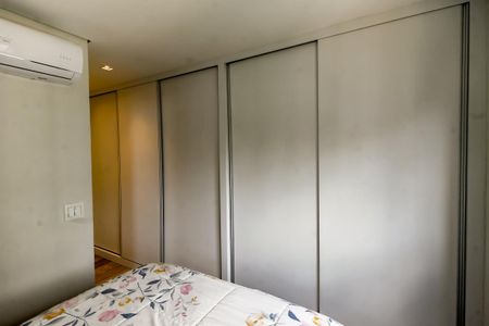 Apartamento para alugar com 74m², 2 quartos e 2 vagas Apartamento para alugar com 74m², 2 quartos e 2 vagasCloset da suíte 2