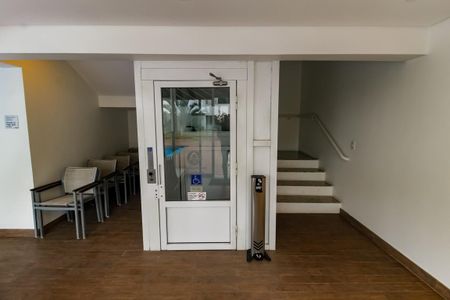 Apartamento para alugar com 74m², 2 quartos e 2 vagas Apartamento para alugar com 74m², 2 quartos e 2 vagasElevador