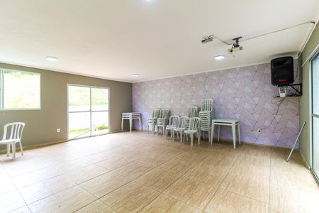 Apartamento para alugar com 43m², 2 quartos e 1 vaga Apartamento para alugar com 43m², 2 quartos e 1 vagaÁrea comum - Salão de festas