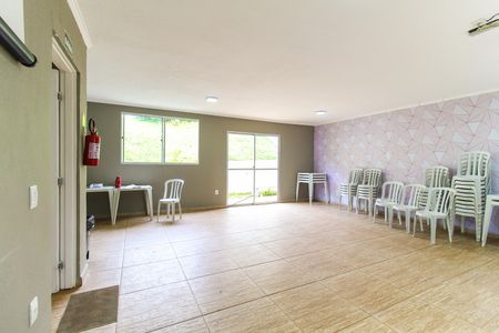 Apartamento para alugar com 43m², 2 quartos e 1 vaga Apartamento para alugar com 43m², 2 quartos e 1 vagaÁrea comum - Salão de festas