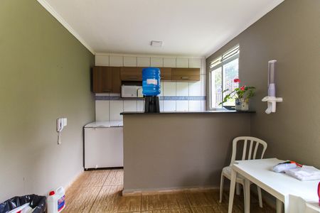 Apartamento para alugar com 43m², 2 quartos e 1 vaga Apartamento para alugar com 43m², 2 quartos e 1 vagaÁrea comum - Salão de festas