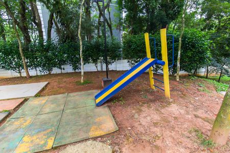 Apartamento para alugar com 43m², 2 quartos e 1 vaga Apartamento para alugar com 43m², 2 quartos e 1 vagaÁrea comum - Playground