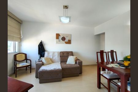 Sala de apartamento à venda com 2 quartos, 74m² em Vila Isabel, Rio de Janeiro