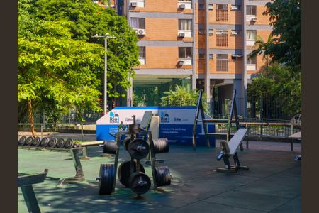 Apartamento à venda com 74m², 2 quartos e 1 vagaÁrea comum - Academia