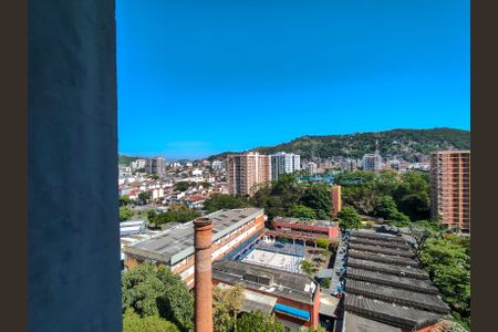 Apartamento à venda com 74m², 2 quartos e 1 vagaVista da Sala