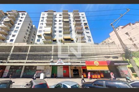 Apartamento para alugar com 75m², 2 quartos e 1 vagaFachada