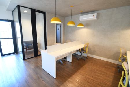 Casa de condomínio à venda com 85m², 2 quartos e 2 vagasCoworking