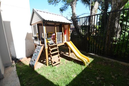 Casa de condomínio à venda com 85m², 2 quartos e 2 vagasÁrea comum - Playground