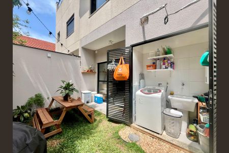 Casa de condomínio à venda com 85m², 2 quartos e 2 vagas Casa de condomínio à venda com 85m², 2 quartos e 2 vagasQuintal