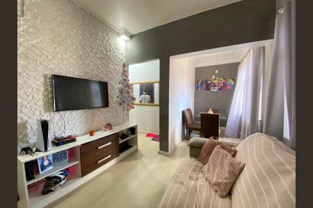 Casa à venda com 100m², 3 quartos e sem vaga Casa à venda com 100m², 3 quartos e sem vagaSala