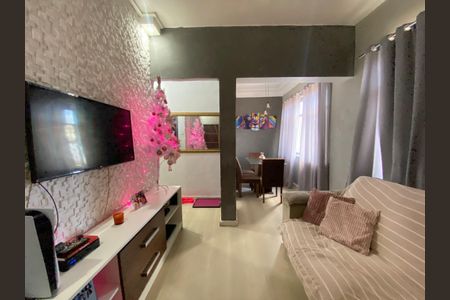 Casa à venda com 100m², 3 quartos e sem vaga Casa à venda com 100m², 3 quartos e sem vagaSala