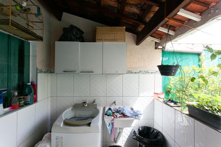 Casa à venda com 140m², 3 quartos e 2 vagasÁrea de Serviço