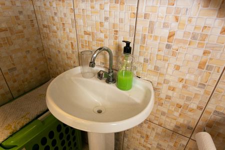 Casa à venda com 140m², 3 quartos e 2 vagasBanheiro da Suíte