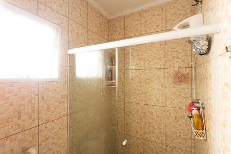 Casa à venda com 140m², 3 quartos e 2 vagasBanheiro