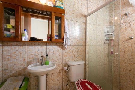 Casa à venda com 140m², 3 quartos e 2 vagasBanheiro da Suíte