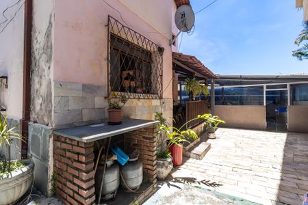 Casa à venda com 574m², 8 quartos e 8 vagas Casa à venda com 574m², 8 quartos e 8 vagasÁrea comum