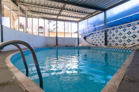 Casa à venda com 574m², 8 quartos e 8 vagas Casa à venda com 574m², 8 quartos e 8 vagasPiscina