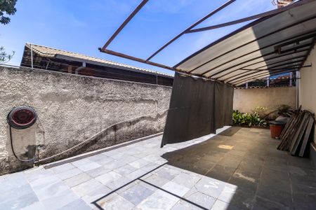 Casa à venda com 574m², 8 quartos e 8 vagas Casa à venda com 574m², 8 quartos e 8 vagasGaragem