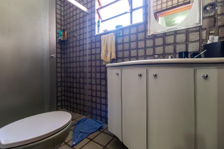 Casa à venda com 574m², 8 quartos e 8 vagas Casa à venda com 574m², 8 quartos e 8 vagasBanheiro Social