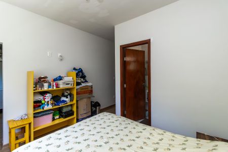 Casa à venda com 574m², 8 quartos e 8 vagas Casa à venda com 574m², 8 quartos e 8 vagasQuarto 5