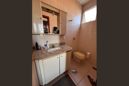 Apartamento à venda com 115m², 2 quartos e 1 vagaBanheiro Suite