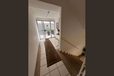 Apartamento à venda com 115m², 2 quartos e 1 vagaHall