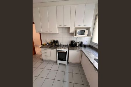 Apartamento à venda com 115m², 2 quartos e 1 vagaCozinha