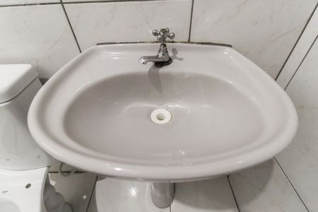 Casa para alugar com 45m², 2 quartos e sem vagaBanheiro