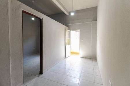 Sala de casa para alugar com 2 quartos, 45m² em Parque Savoi City, São Paulo